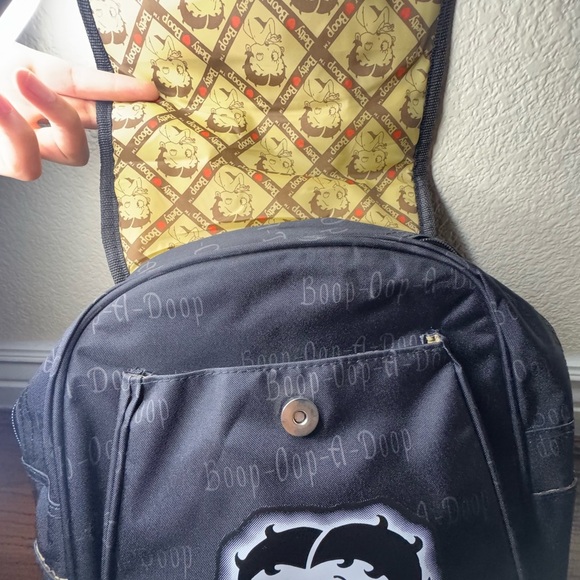 Betty Boop Black Backpack - Picture 5 of 5